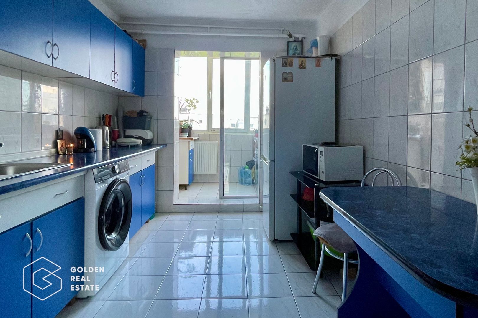 Apartament de 3 camere, 2 bai, mobilat, utilat - Poză 7