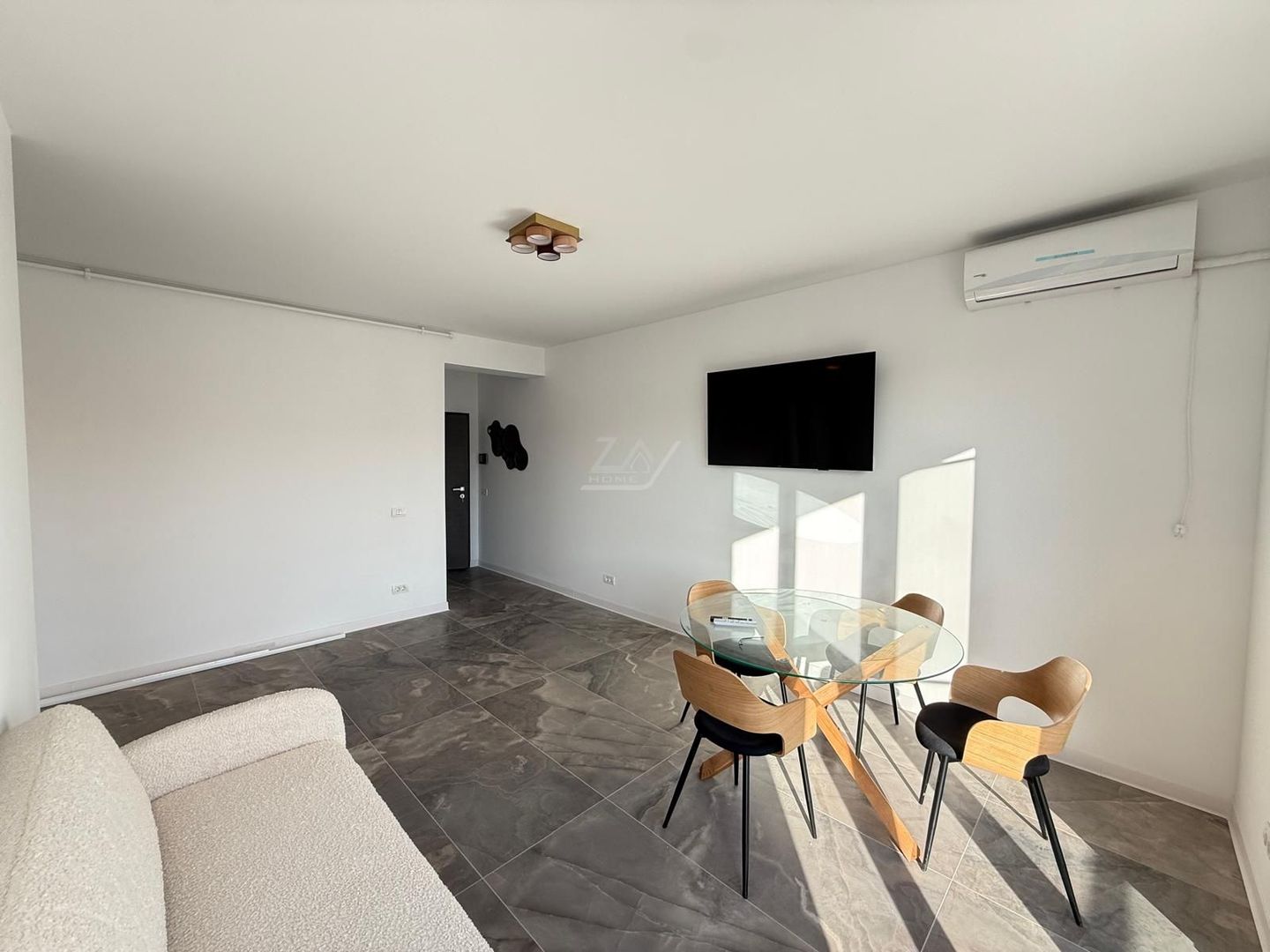 Bloc finalizat. Bucatarie inchisa. Loc de parcare. Spatiu depozitare. - Poză 2