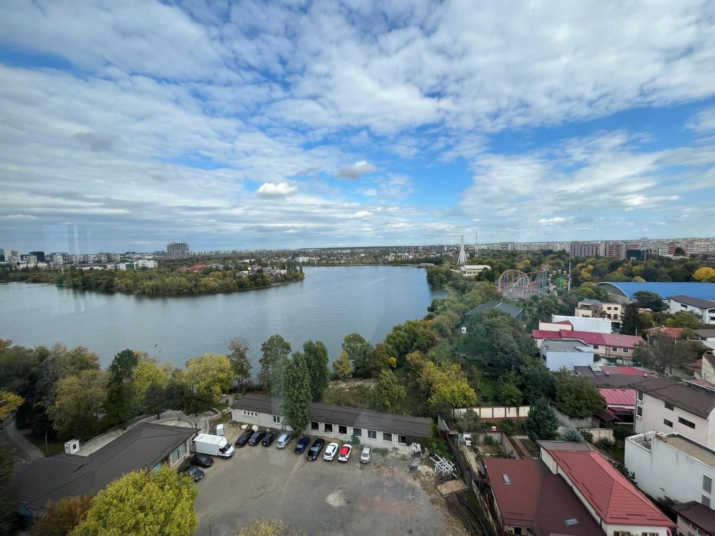 Penthouse Emerald Residences 363 mp etaj 11-12 Lacul Tei - Poză 2