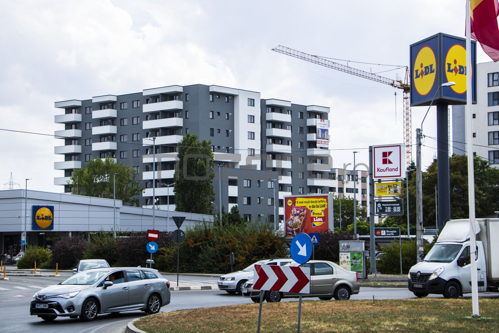 SPATIU COMERCIAL | 400 mp | Front Stradal | Locatie Avantajoasa | Metrou Pacii - Poză 1