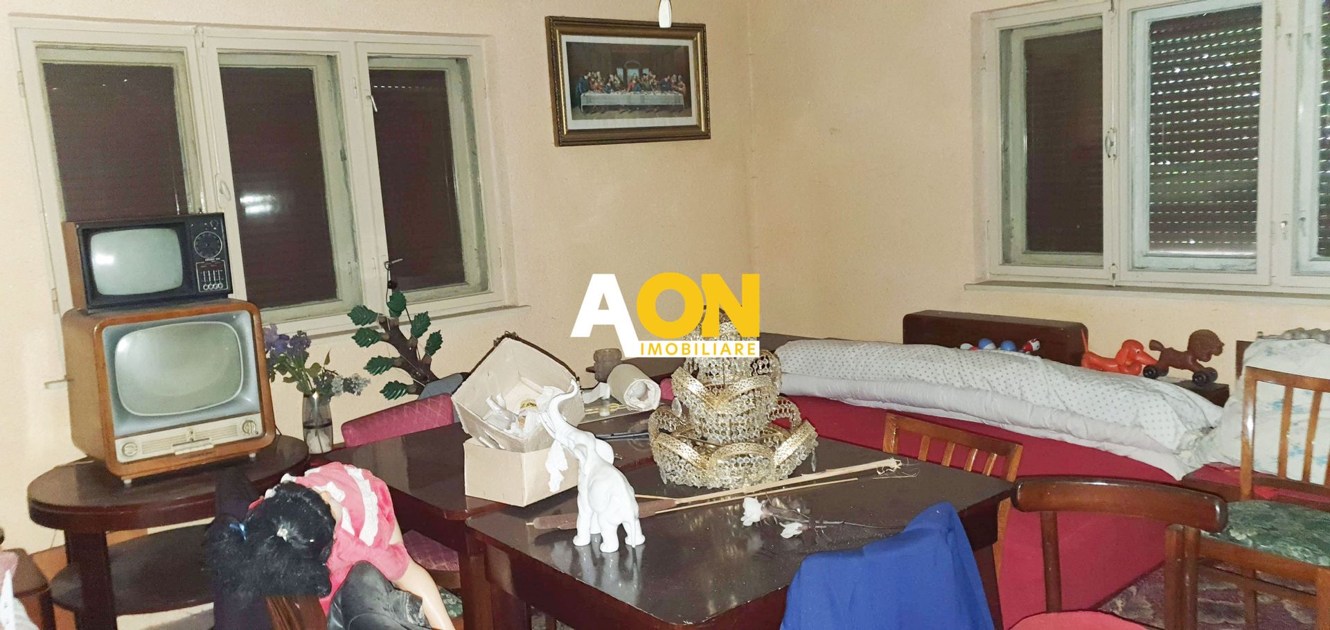 Casa veche, demolabila, 395 mp teren, intre blocuri, Cetate - Poză 4