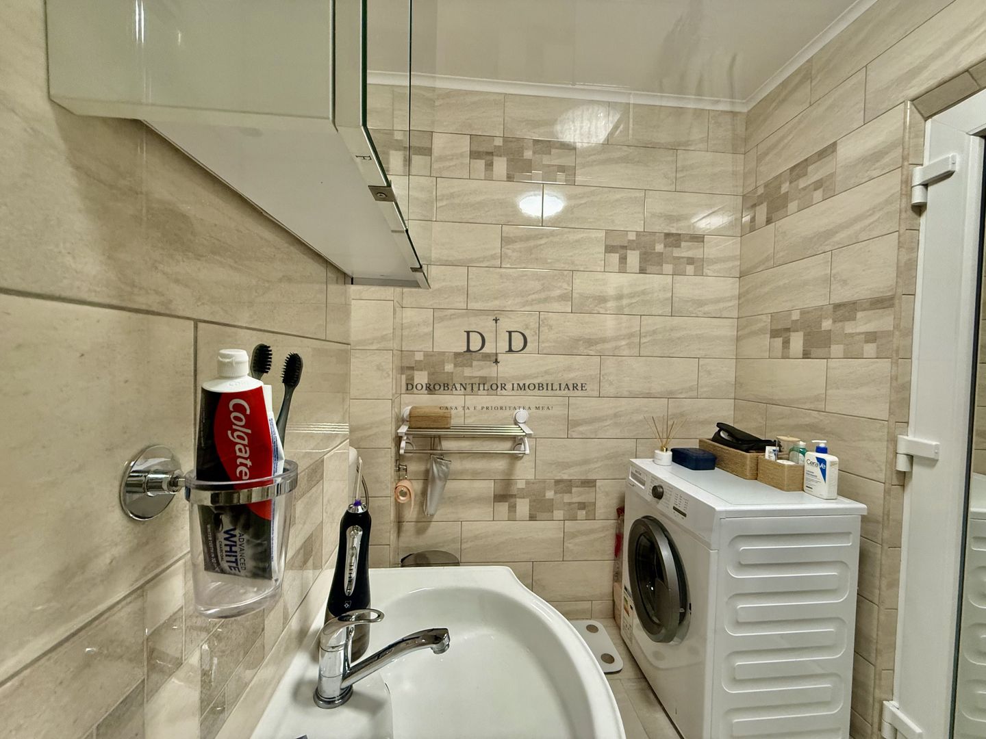 Inchirere 2 camere - Parcare–  etaj 1-Cartier Europa-zona OMV - Poză 10