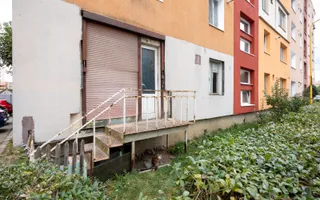 Triaj-Coresi-3 camere+2 bai-70 mp utili NERENOVAT - Poză 21