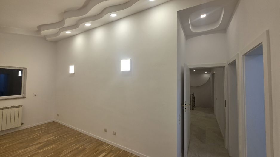 Casa individuala | renovată 2026 | curte 800 mp | Iancu Nicolae - Poză 9