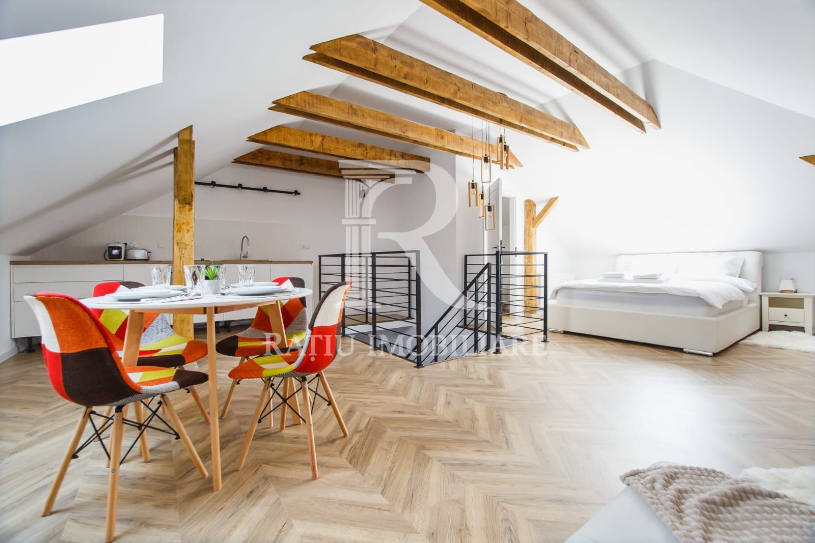 Apartament tip Loft Premium | Zona Facliei | Oradea - Poză 1