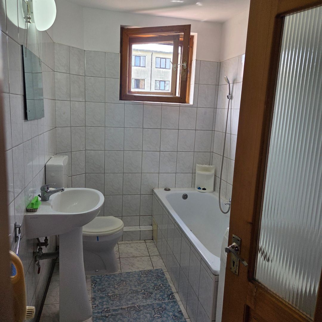 Garsoniera Astra ,zona de case liniștită . - Poză 11