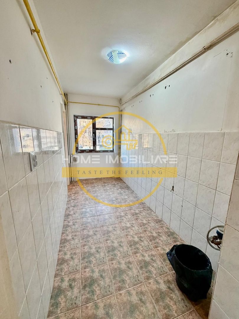 Etaj 1 Apartament 2 Camere Decomandat Podu Ros Fara Risc Lift - Poză 8