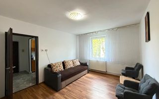 Apartament cu 2 camere, etaj intermediar, 50 mp, zona Bizo - Poză 1