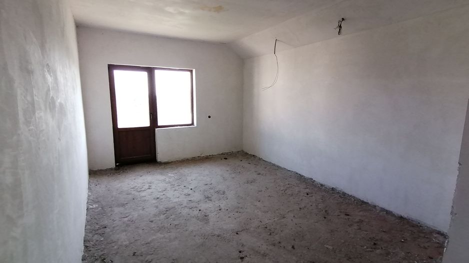 Casa P+1 - comuna 1 Decembrie - str. Victoriei - Poză 9