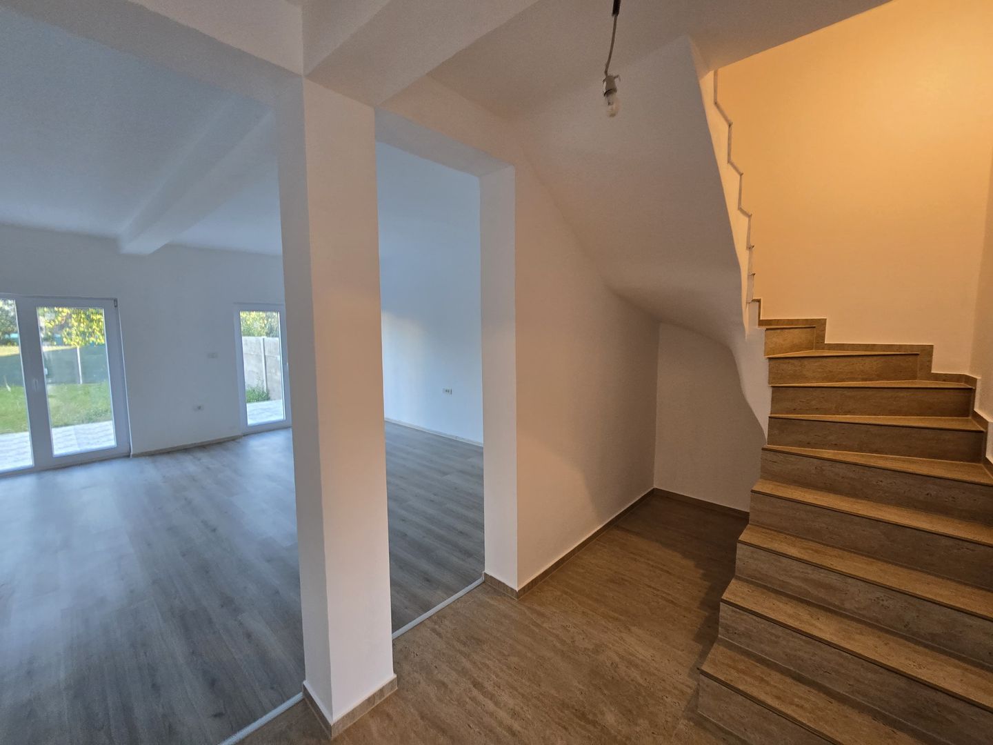 Sanandrei, Drum Asfaltat, Teren Generos, Buc Separata, 3 Dor, 2 Bai, dressing - Poză 4