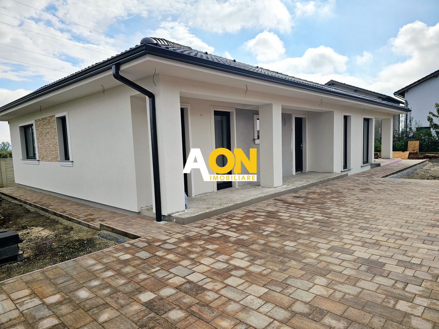 Casa 4 camere, finisaje la cheie, 500 mp teren, Micesti - Poză 1