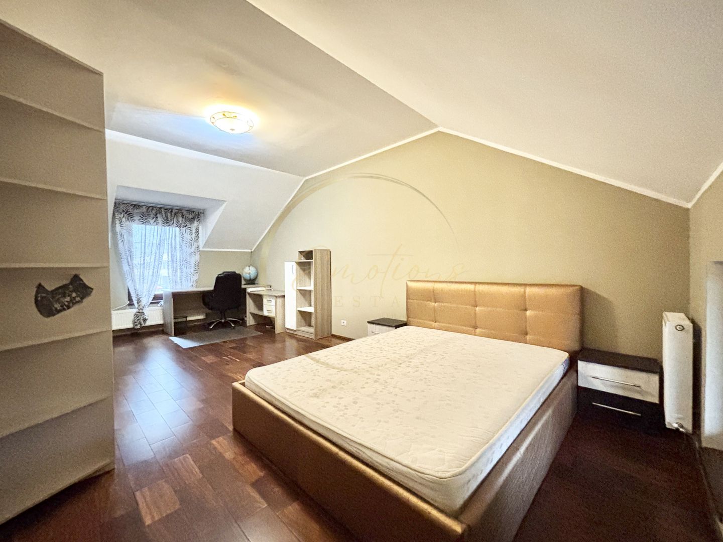 VILĂ DEOSEBITĂ ÎN CARTIERUL PLANETELOR, GIROC – ZONĂ REZIDENȚIALĂ LINIȘTITĂ - Poză 7