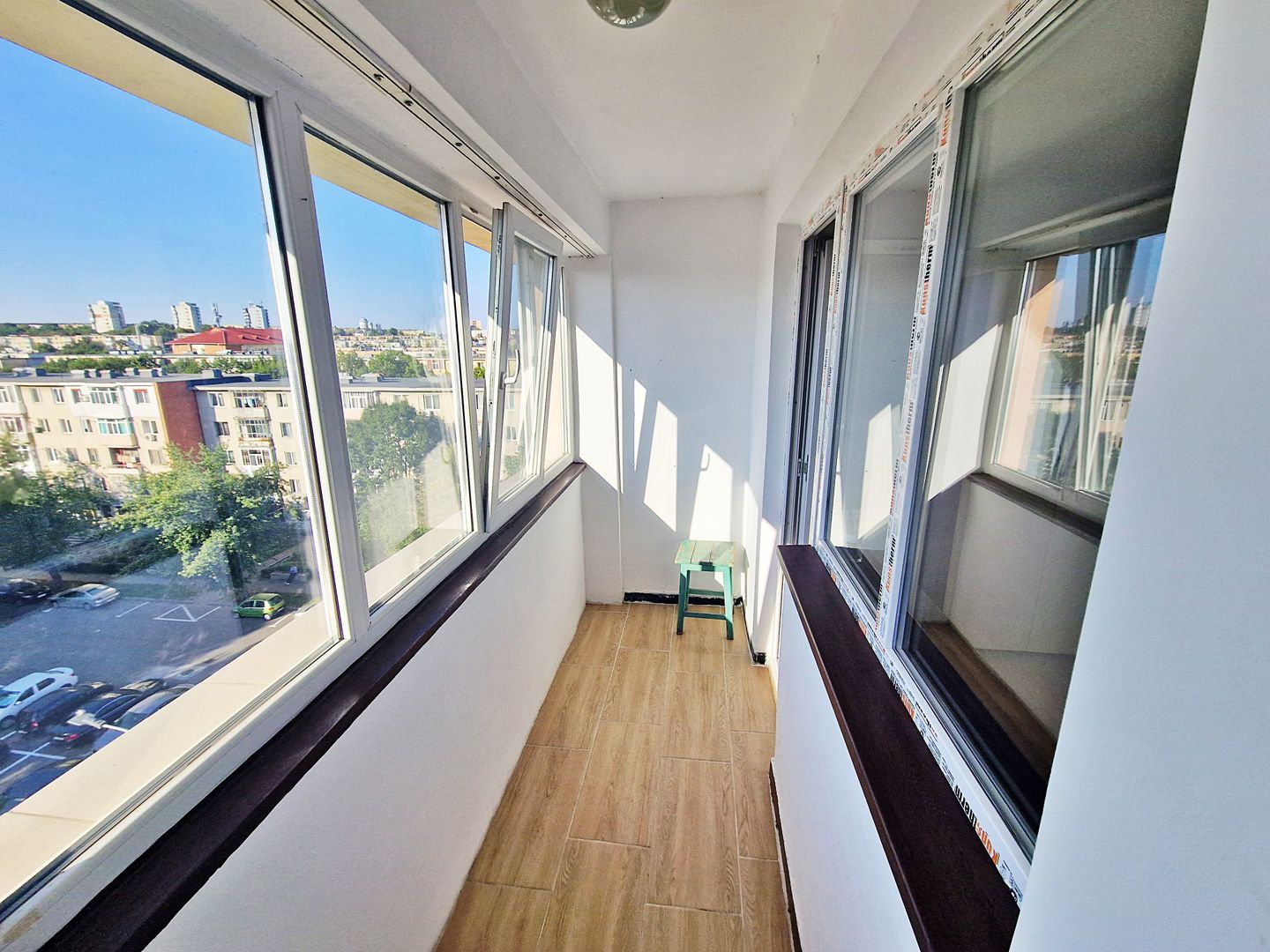 AZURA Imobiliare - Garsonieră Mobilată de Închiriat Pitești Craiovei - Poză 2