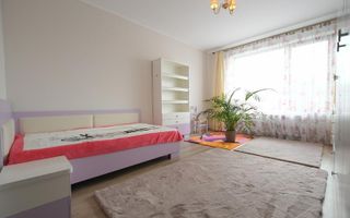 Proprietate premium cu teren de 2.000 mp | Casă 412 mp utili - Poză 3