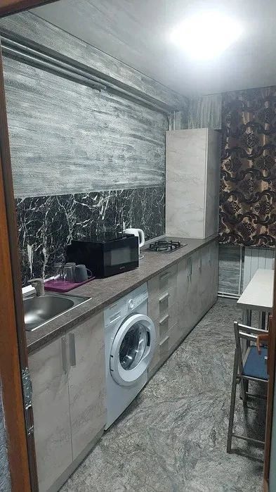 Închiriez apartament 1 cameră, Mazepa 1, bloc Salcia, parter, 300 euro - Poză 3
