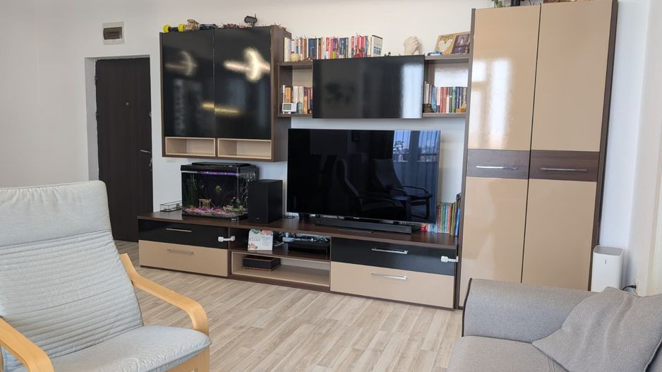 Vând apartament 3 camere, mobilat și utilat cu loc de parcare inclusă - Poză 6