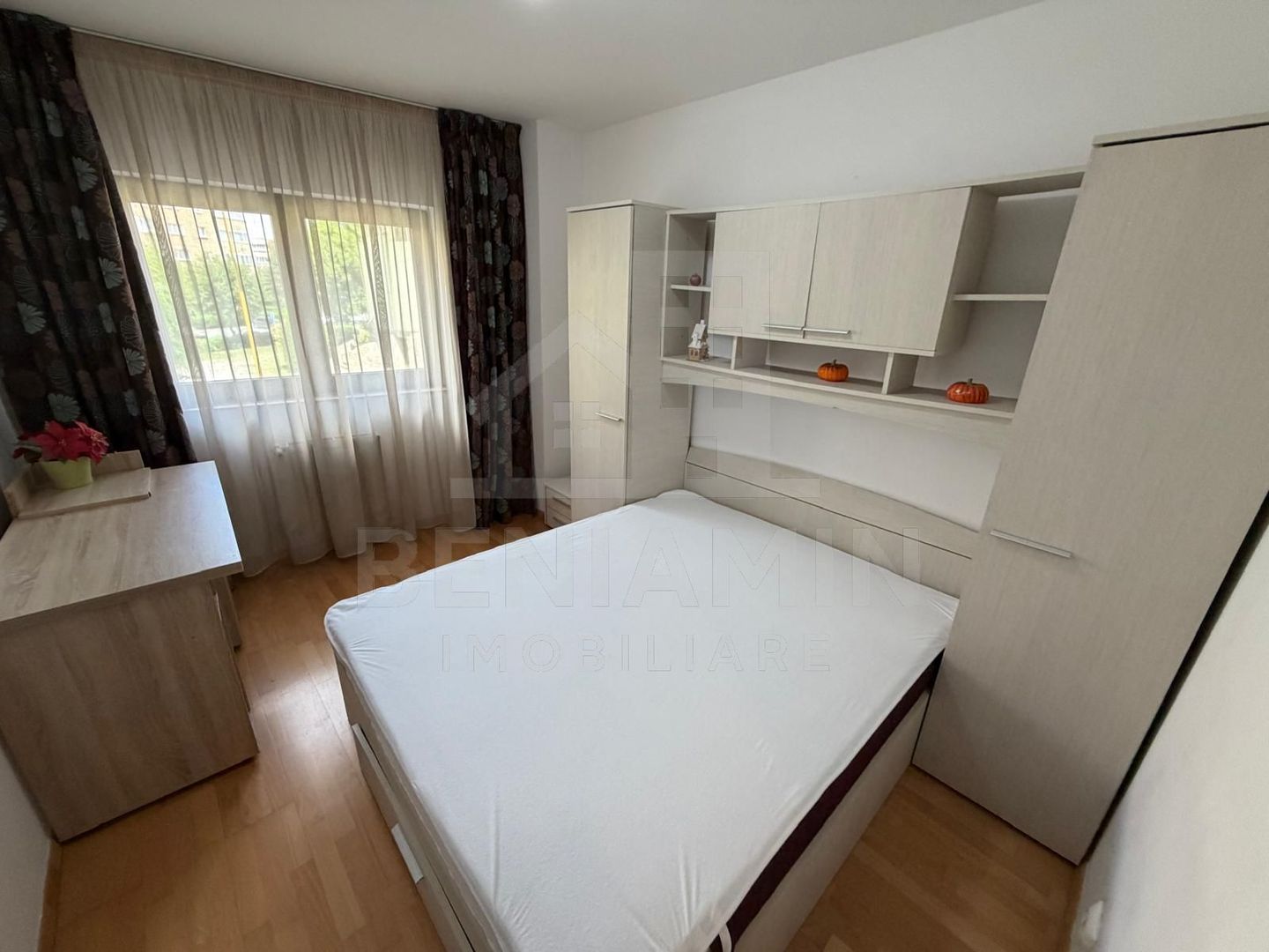 3 Camere-Decomandat-Boxa-Loc De Parcare-88mp-Etaj 1-Privilegio-Brasov - Poză 4