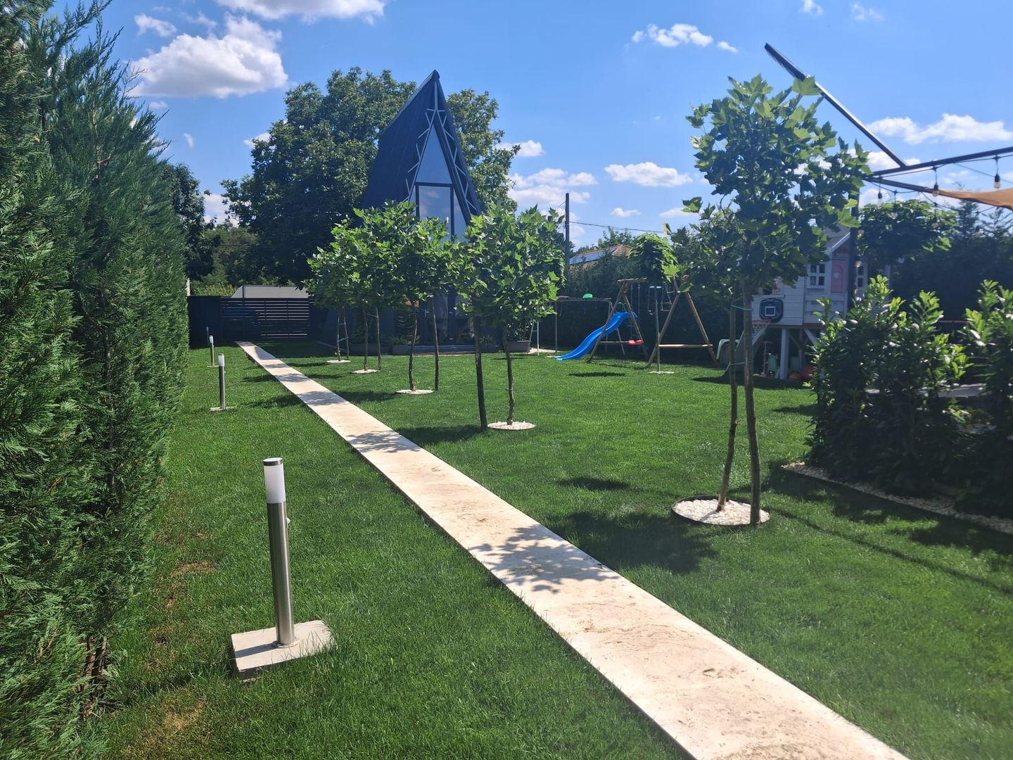 Proprietate exclusivista || A FRAME si CURTE 1425 MP +PISCINA || GRADISTEA IF - Poză 2