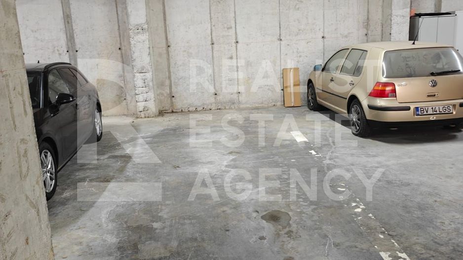 Apartament cu 3 camere – 13 Decembrie,  Coresi la 5 minute pe jos. - Poză 17