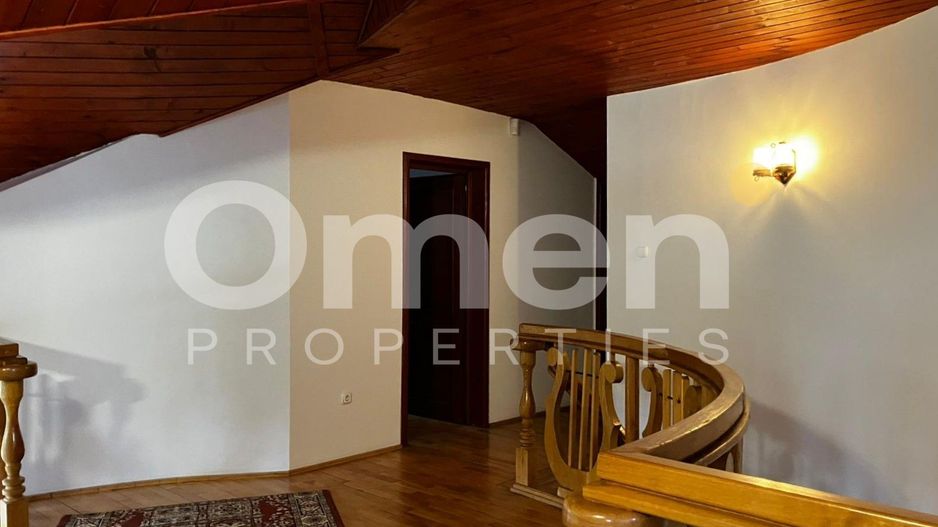 Vilă de închiriat – 260 mp utili, teren 1300 mp, 5 dormitoare, 3 băi, 3 balcoane - Poză 21