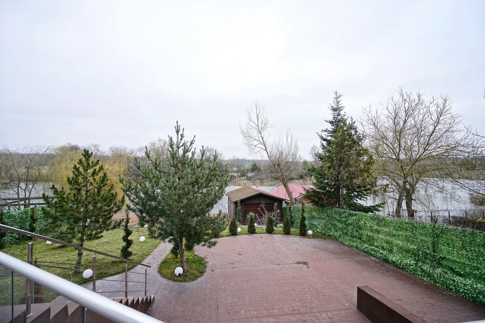 👉 Vilă spectaculoasă pe lac – Ghermănești | 573 mp | Terasă, ponton, - Poză 34