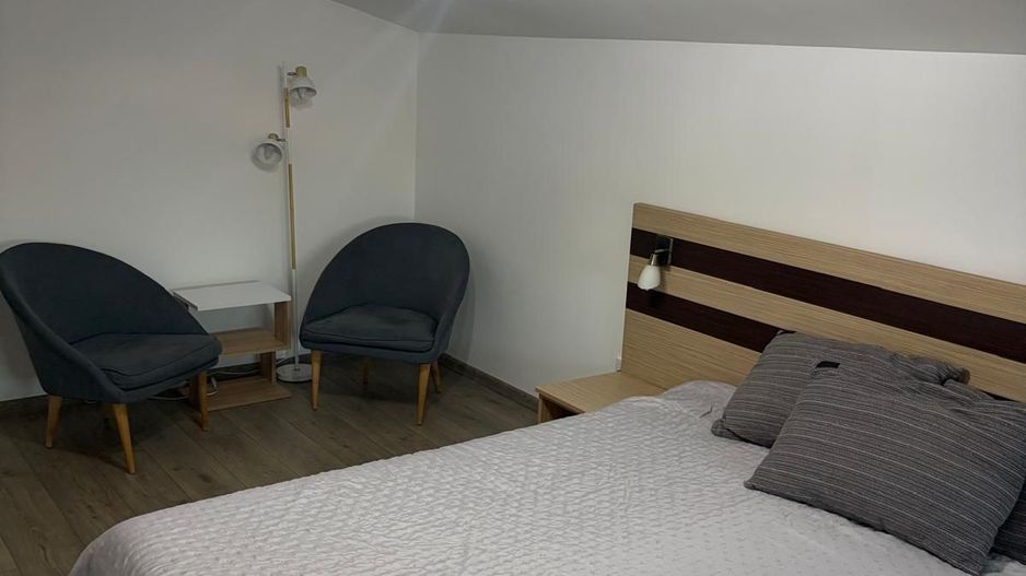 Apartament 2 camere Gorjului / Loc de parcare / Centrala proprie - Poză 2