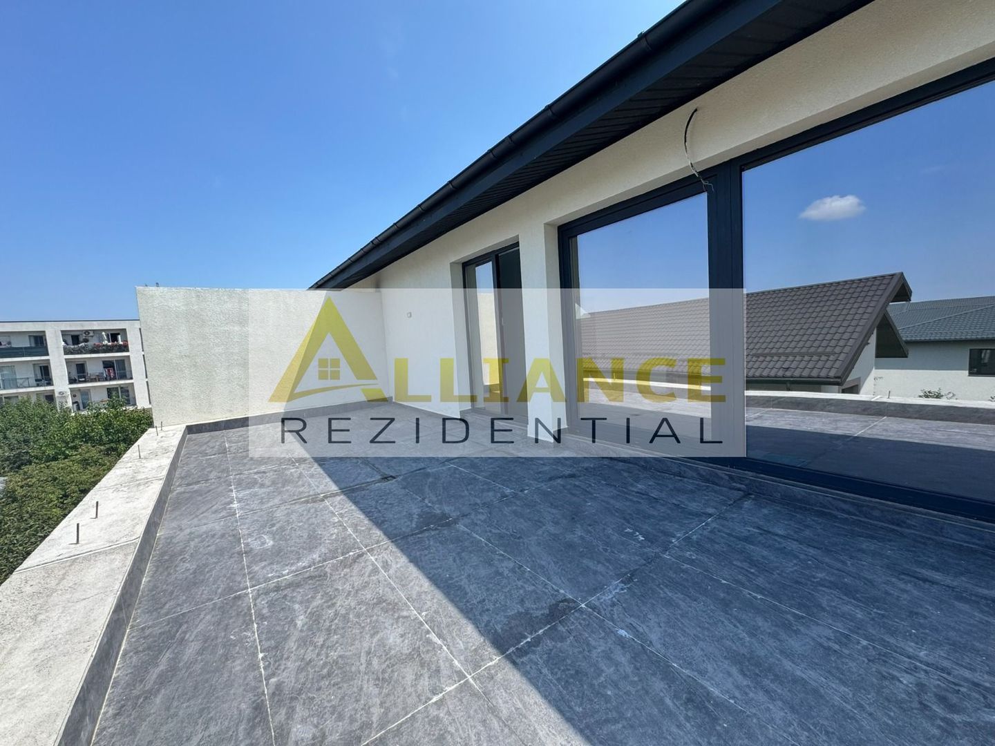 Vila 5 camere si 4 bai - Popesti Leordeni - Poză 1