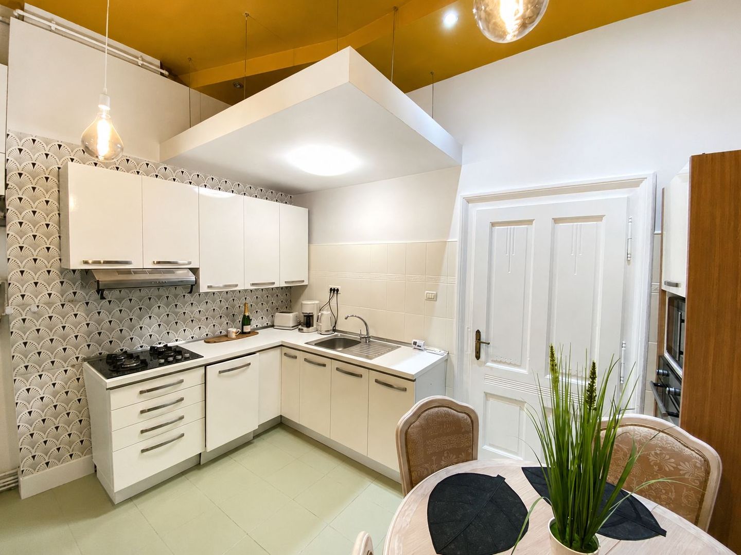 Comision 0%, Apartament 4 camere, Cladire Istorica, 134mp, Zona Sinaia - Poză 8