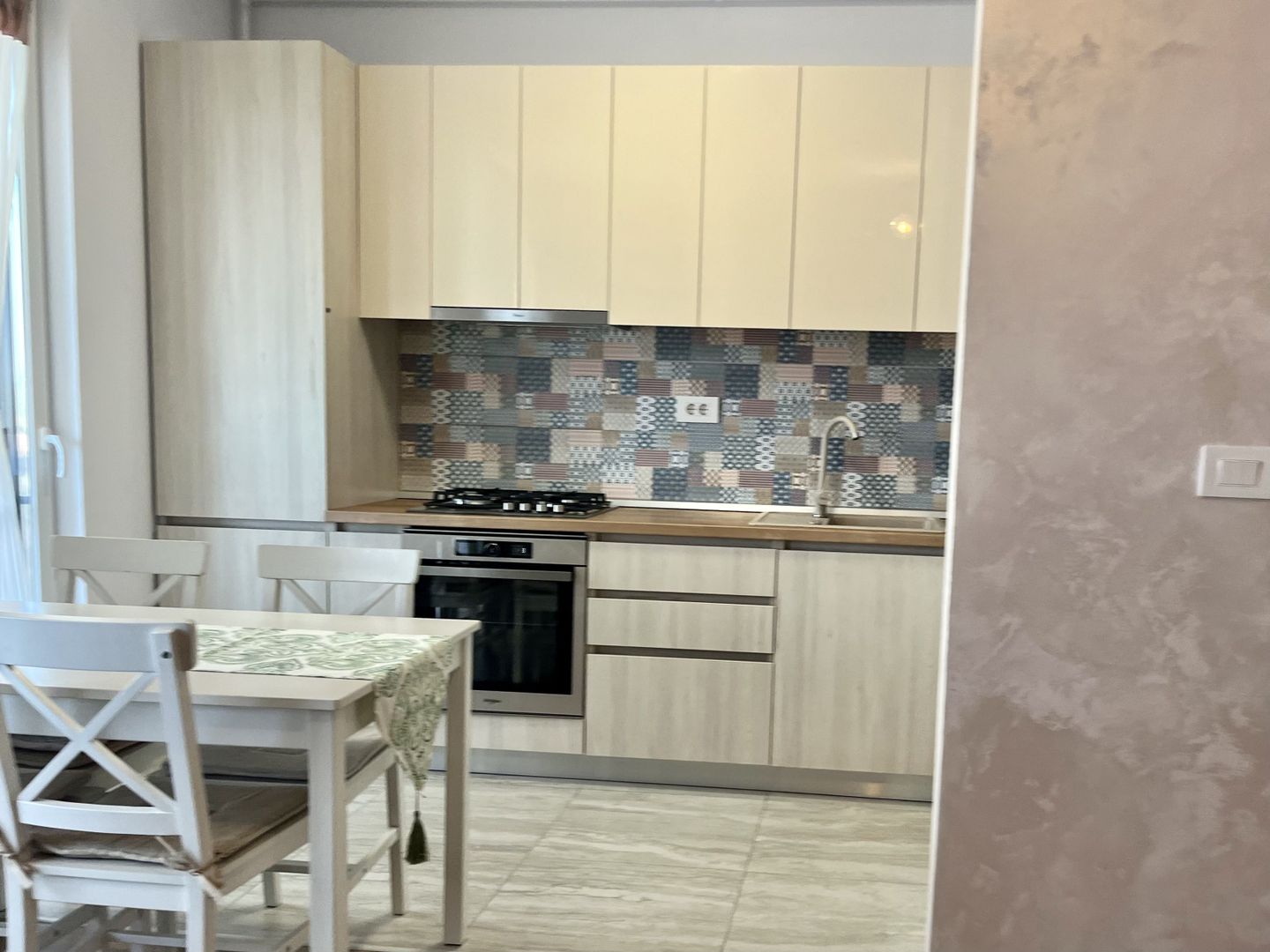 Apartament 2 camere, elegant amenajat, loc subteran, in zona Aradului - Poză 7