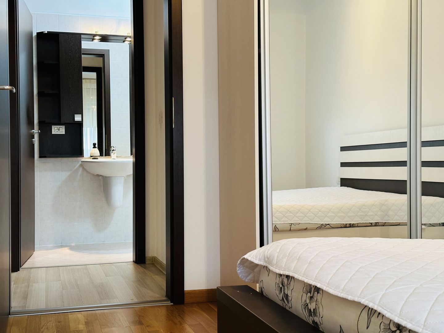 REZERVAT - Apartament cochet - 2 camere - The Ring | Terasa10 mp - Poză 15