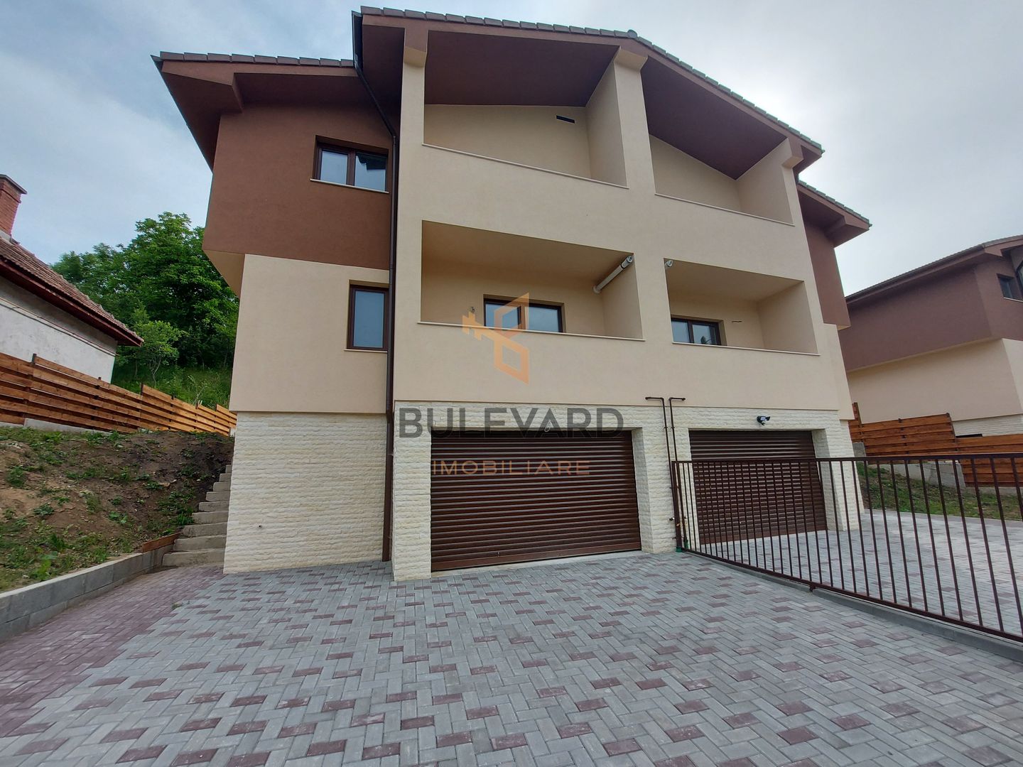 Casa de tip duplex , CF+ teren de 400 mp! - Poză 2