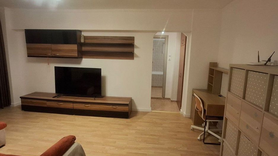 AP. 2 CAMERE TITAN, BUCATARIE INCHISA,BLOC REABILITAT,LOC PARCARE. - Poză 2