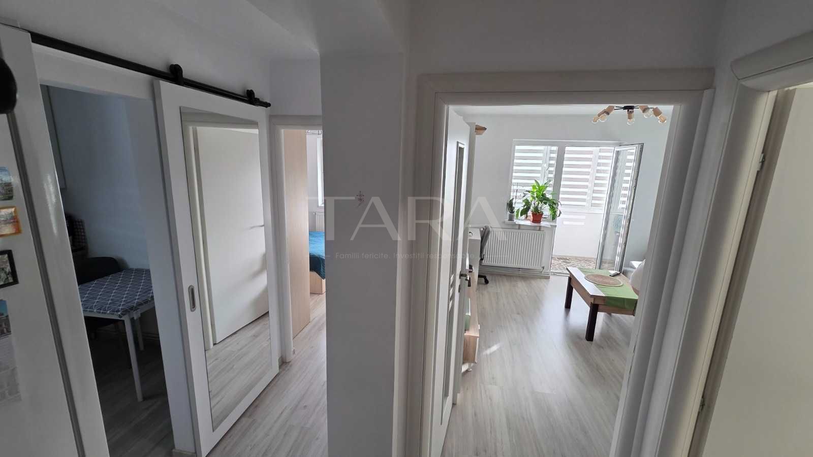 Apartament cu 2 camere decomandate, renovat, balcon închis, Gruia. - Poză 3