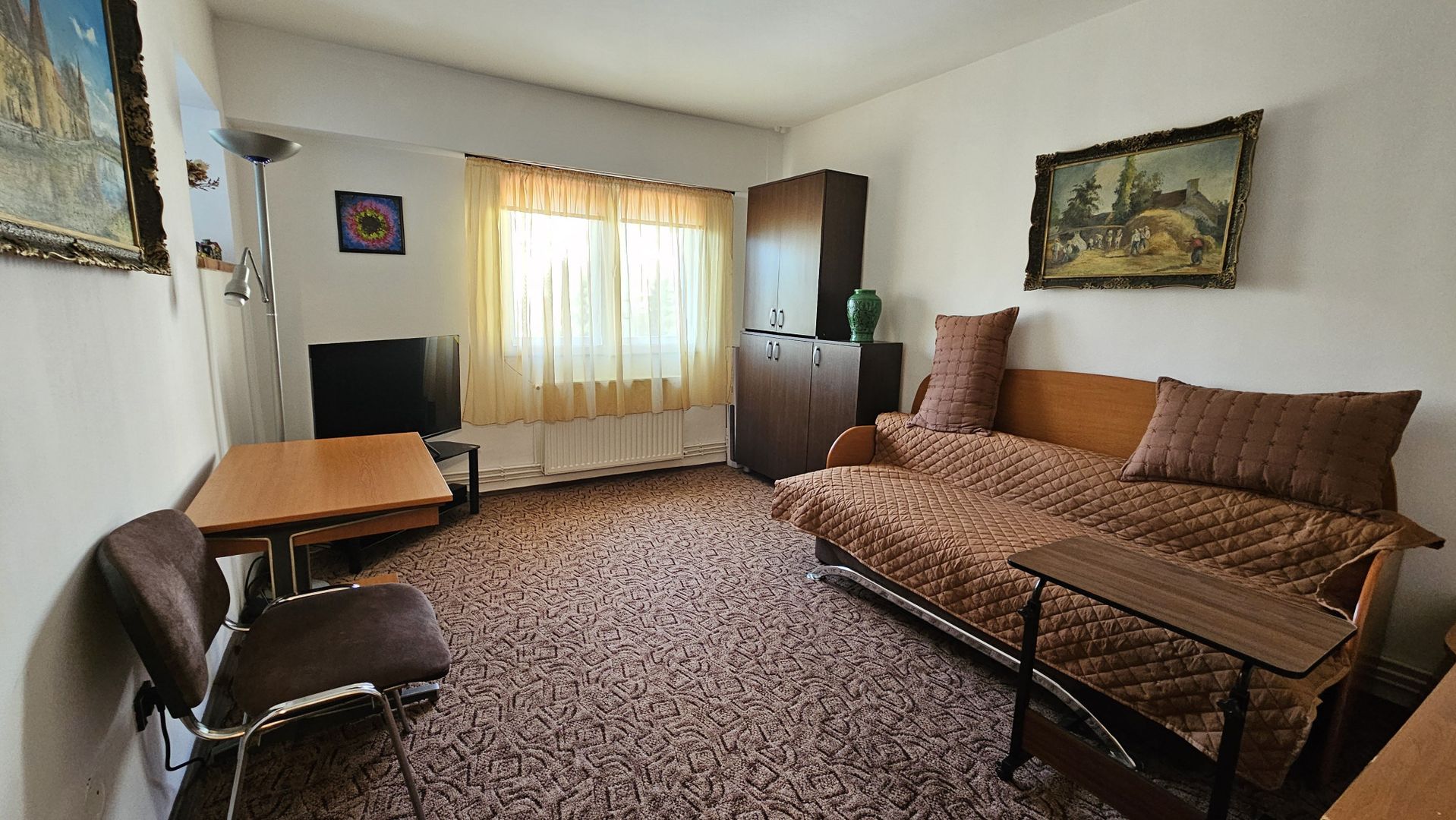 Spitalul Judetean-str Carpatilor apartament de inchiriat, mobilat,parcare - Poză 1