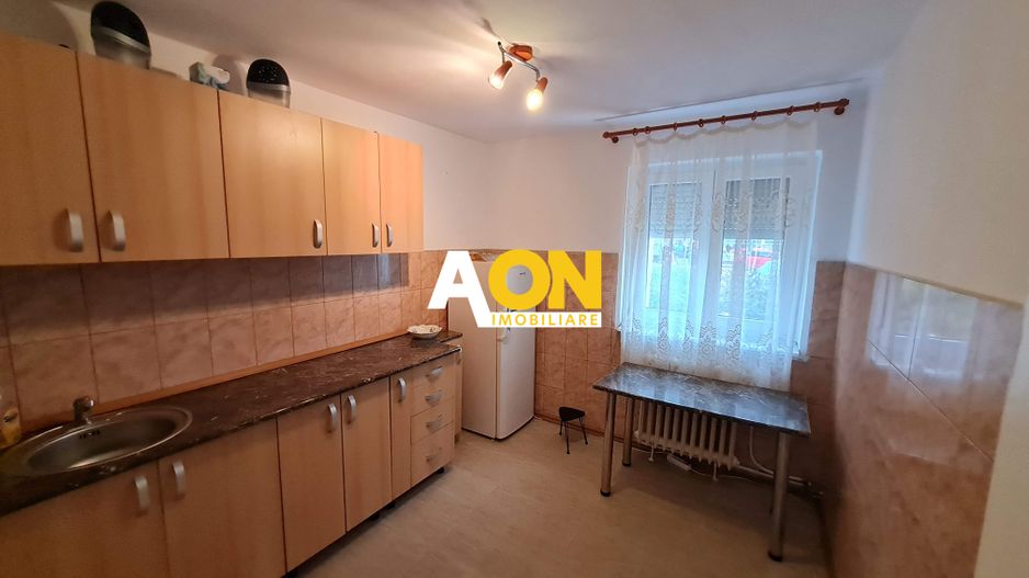 Apartament 3 camere, Parter, Semidecomandat, Zona Cetate - Poză 9