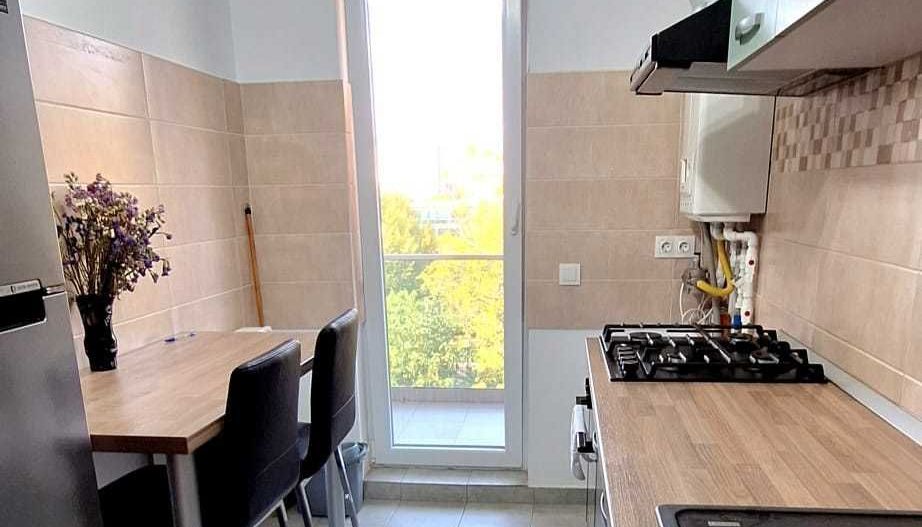 Apartament modern mobilat decomandat 3 camere 85mp Mihai Bravu - Splai - Poză 3