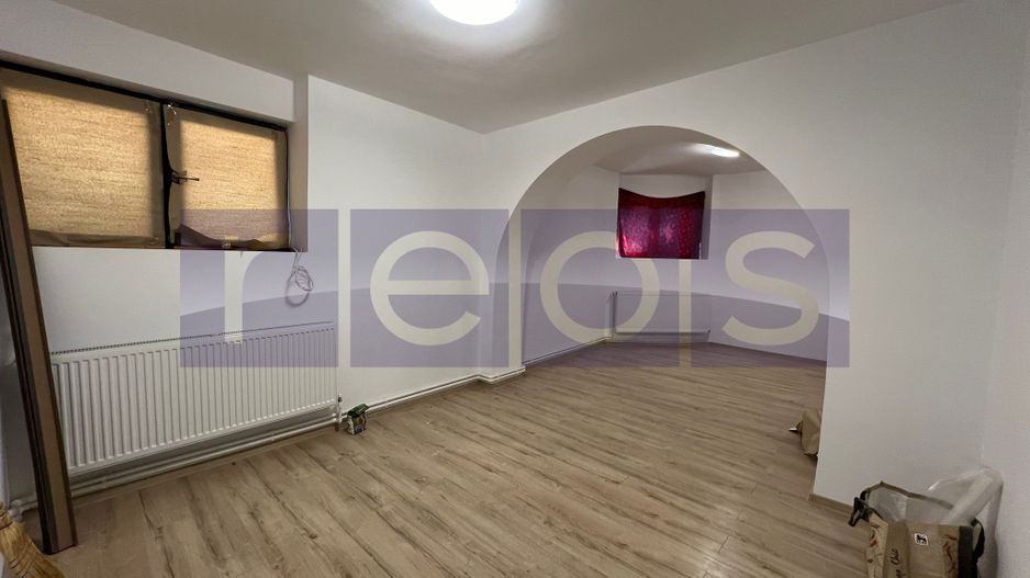 VANZARE STUDIO DUBLU 50MP DEMISOL BANU MANTA VICTORIEI CENTRALA PROPRIE - Poză 1