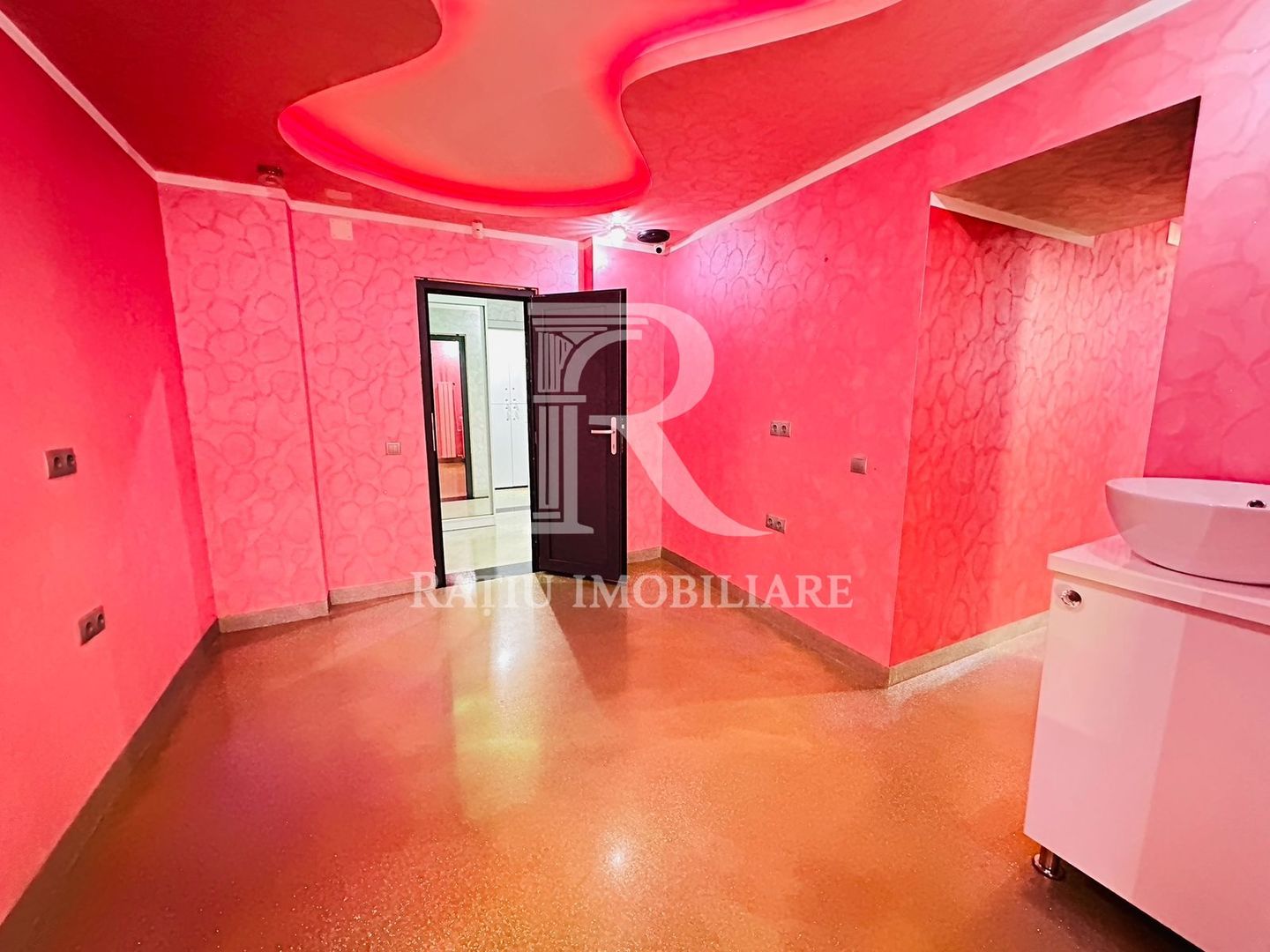 Casă Premium cu Salon Beauty și Apartament | Rogerius - Poză 17