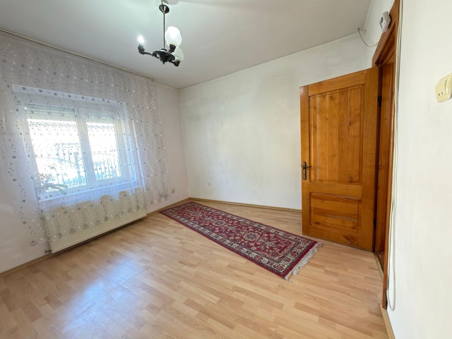 Casă cu 4 camere, 3 băi și curte | Vatra Luminoasă – Iancului - Poză 8