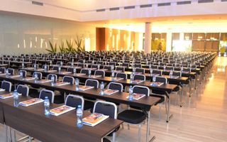 Spatiu comercial - Parter cladire de birouri - 405 mp - Showroom - Poză 9