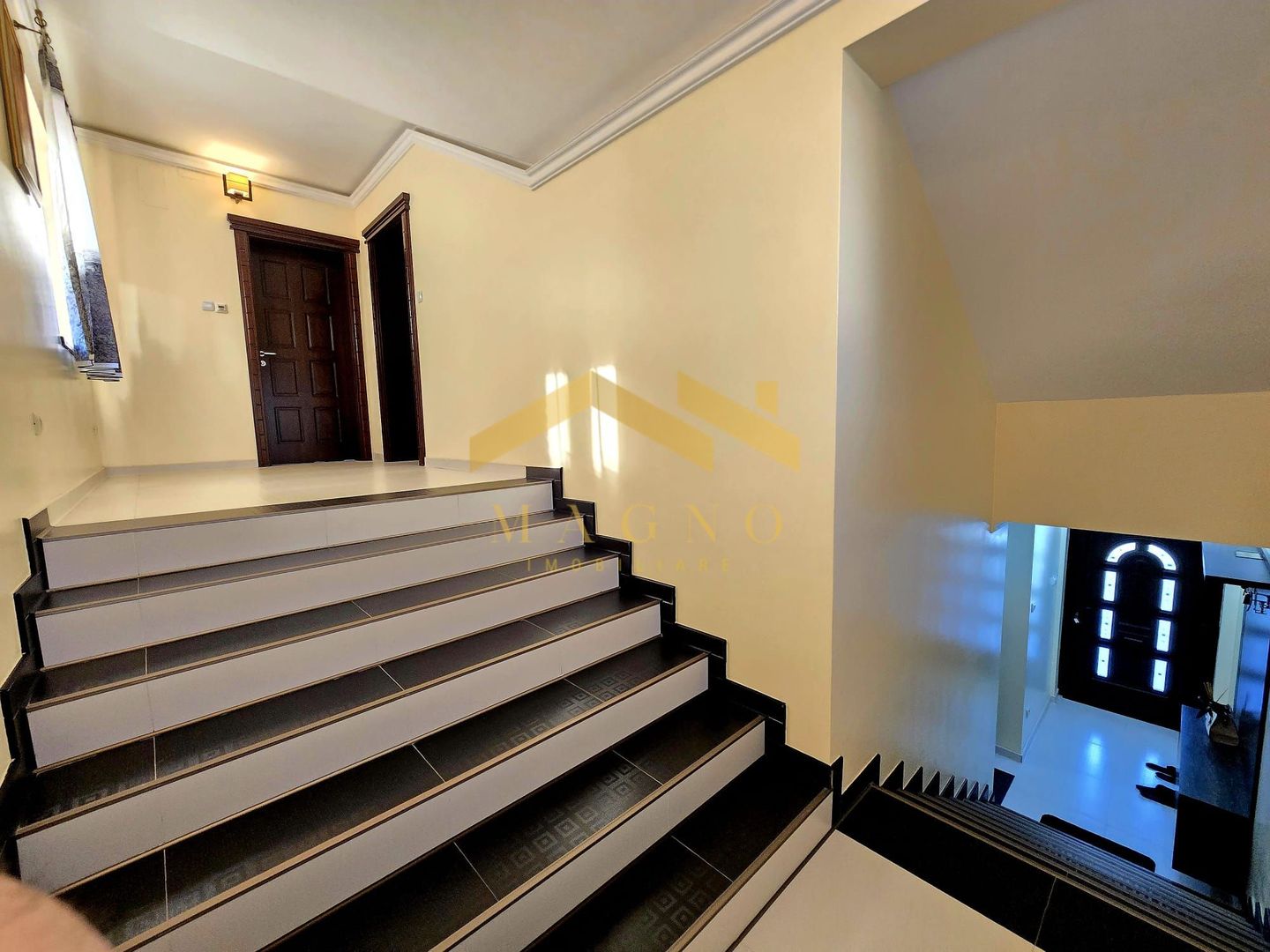 Casa de vanzare pe malul Dunari in Serbia - Poză 3