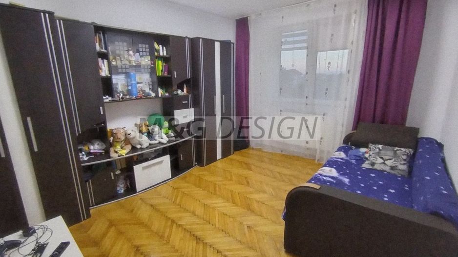 Vand   apartament spatios cu 3 camere, situat in zona SAGULUI - Poză 5