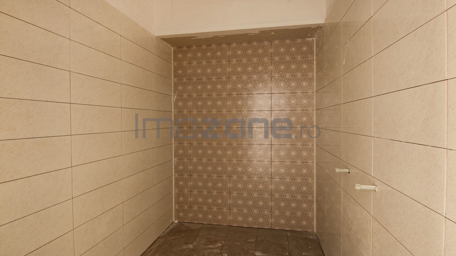 The Building 67 - Liniei 20 - Poză 2