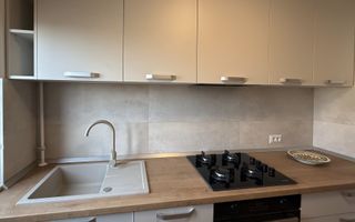 Apartament cu 3 camere in Piata Balcescu - Poză 8