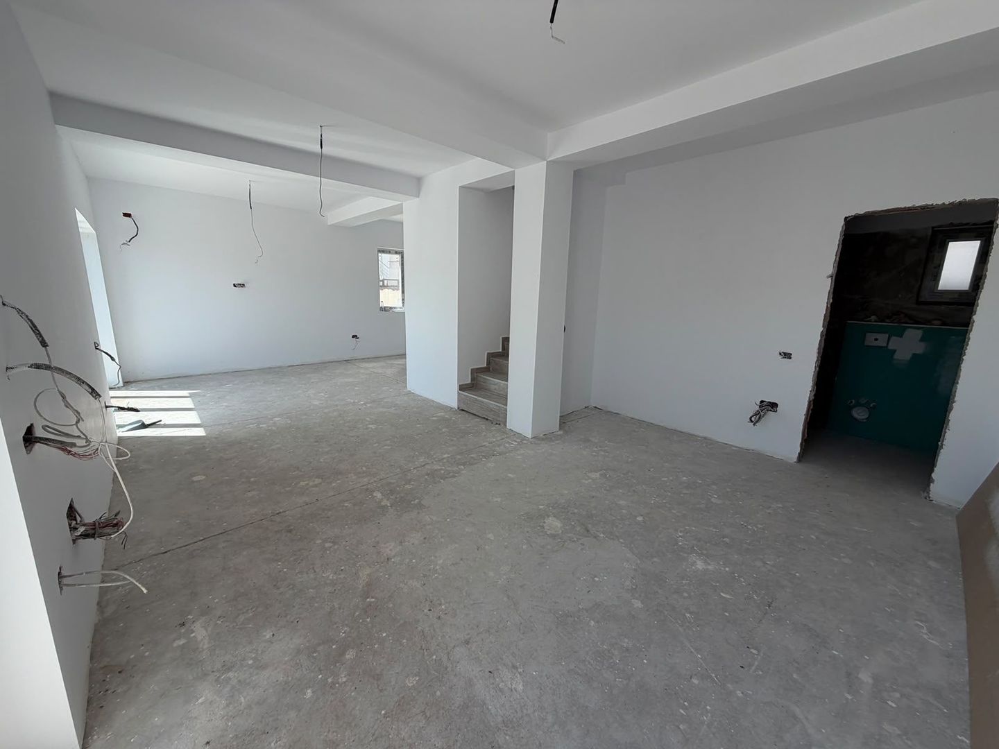 CASA DUPLEX, TOATE UTILITATILE, STRADA ASFALTATA, COMISION 0% - Poză 10
