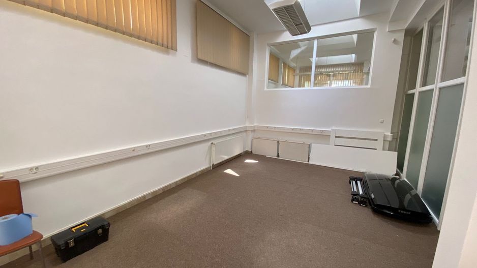 Cladire de birouri zona Olimpia Stadion  suprafață 1.100 mp - Poză 31