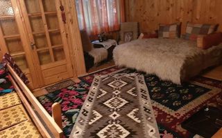 Casa de vacanta -Piatra Fantanele+900 mp. teren - Poză 5