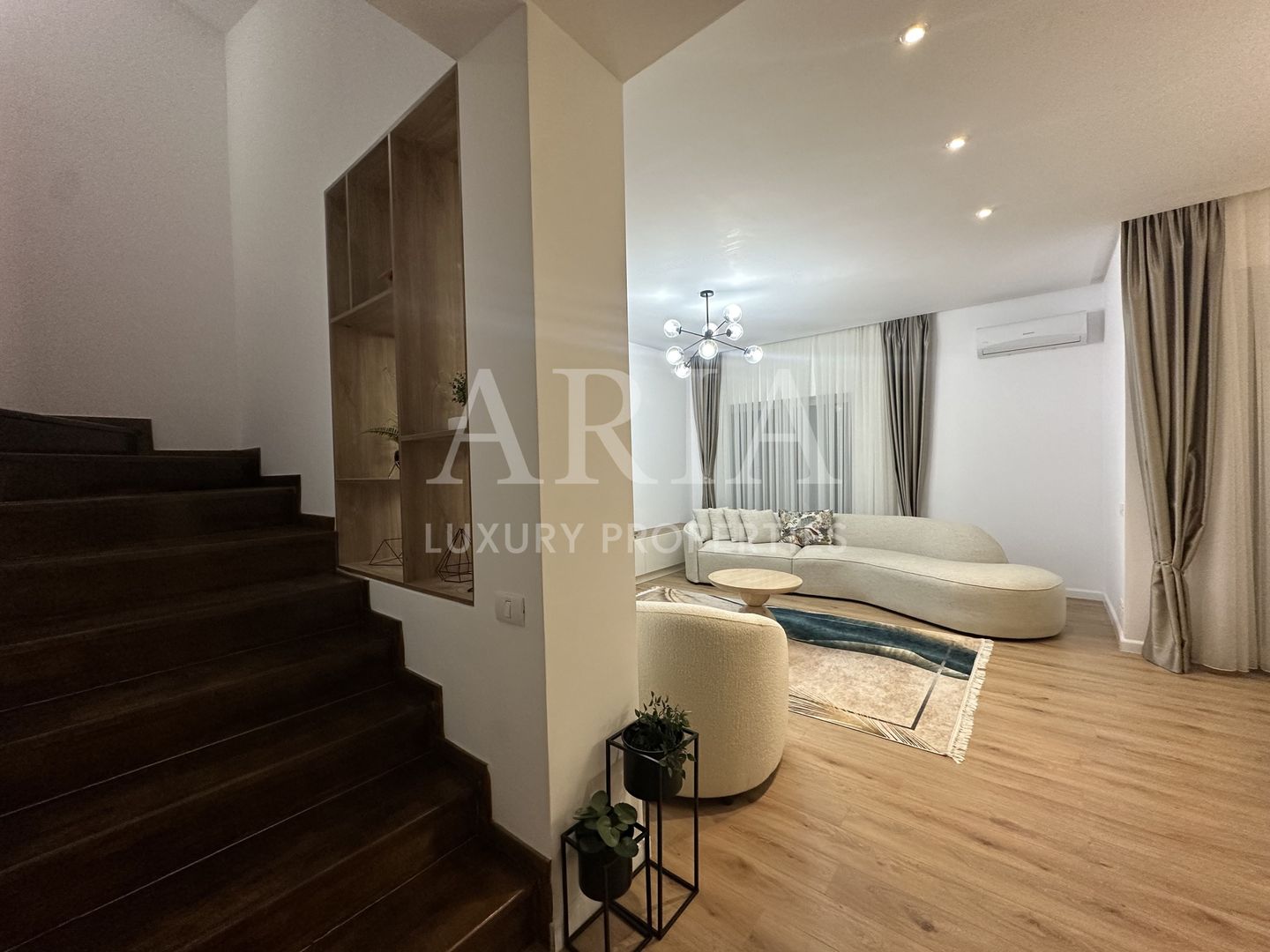 AMERICAN VILLAGE - MODERN VILLA - 5 ROOMS - FULLY FURNISHED - GATED COMMUNITY - Poză 1
