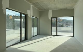 Spatiu de Birouri zona Vivo, 304 m2, terasa 35 m2 - Poză 4