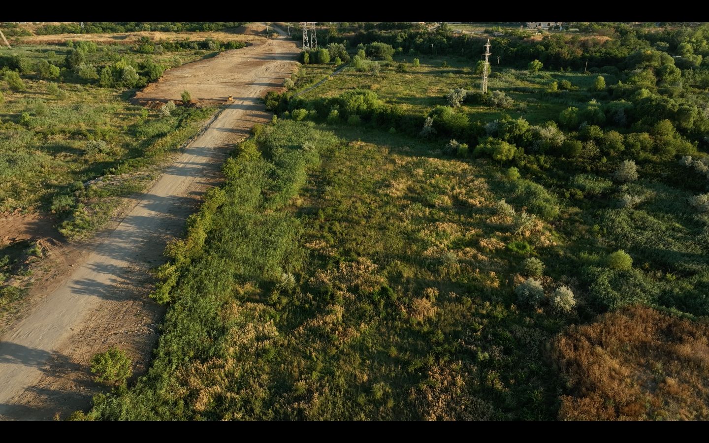 5000mp INTRAVILAN lângă BALTA FLOAREA POPEȘTIULUI - Poză 6